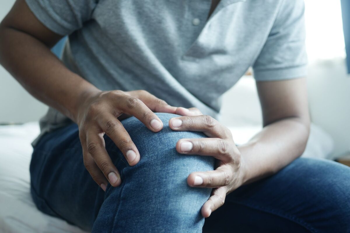 douleur cuisse arrière symptômes guident vers